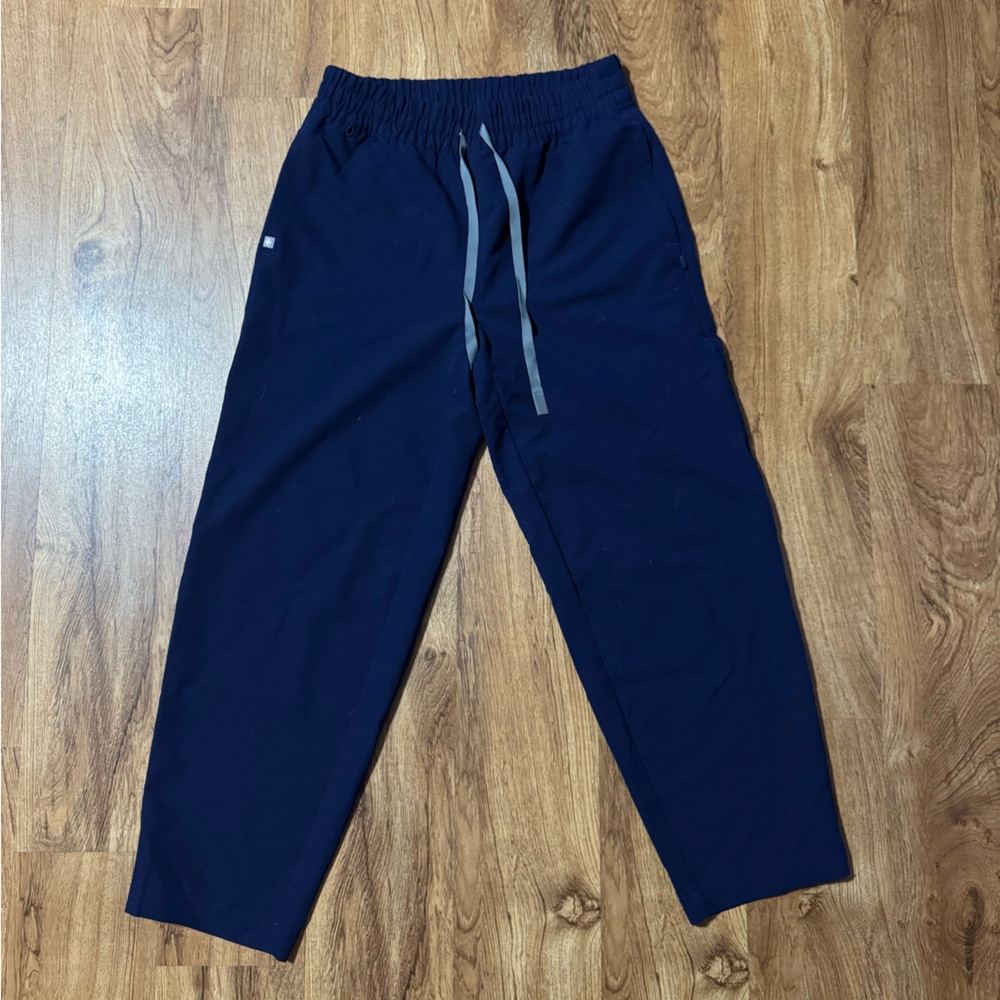 Women’s Figs Navy High Wasted Sheridan - Relaxed Barrel Scrub Pants